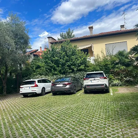 Villa Phoenix - Lake Apartments-2